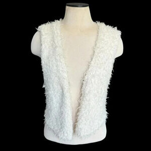 Urban  Outfitters Women's cream  sweater vest size L